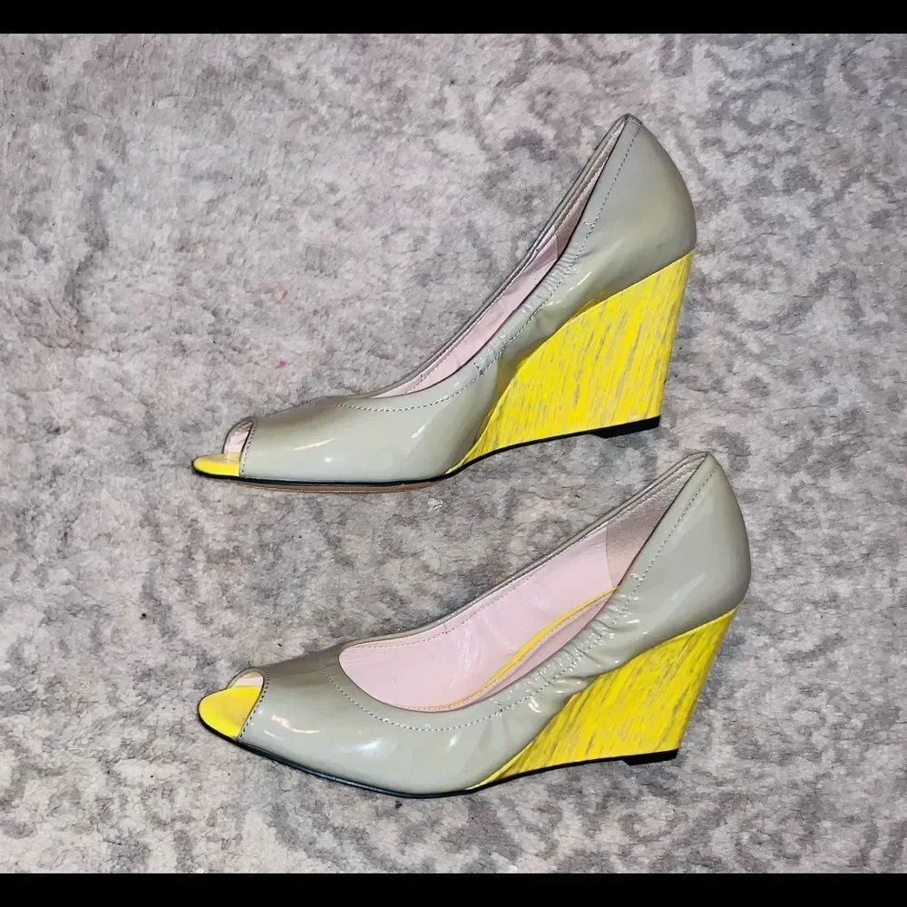 Vince Camuto Grey & Yellow Peek Toe Wedges